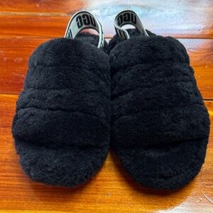 UGG Women’s Black Fluffy Slippers